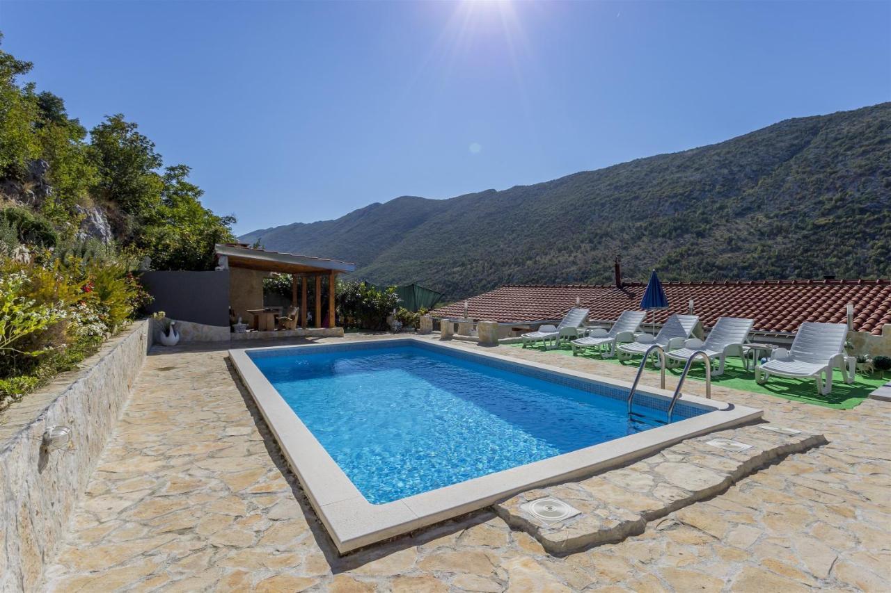 Holiday Home Dijamant Kucice ภายนอก รูปภาพ
