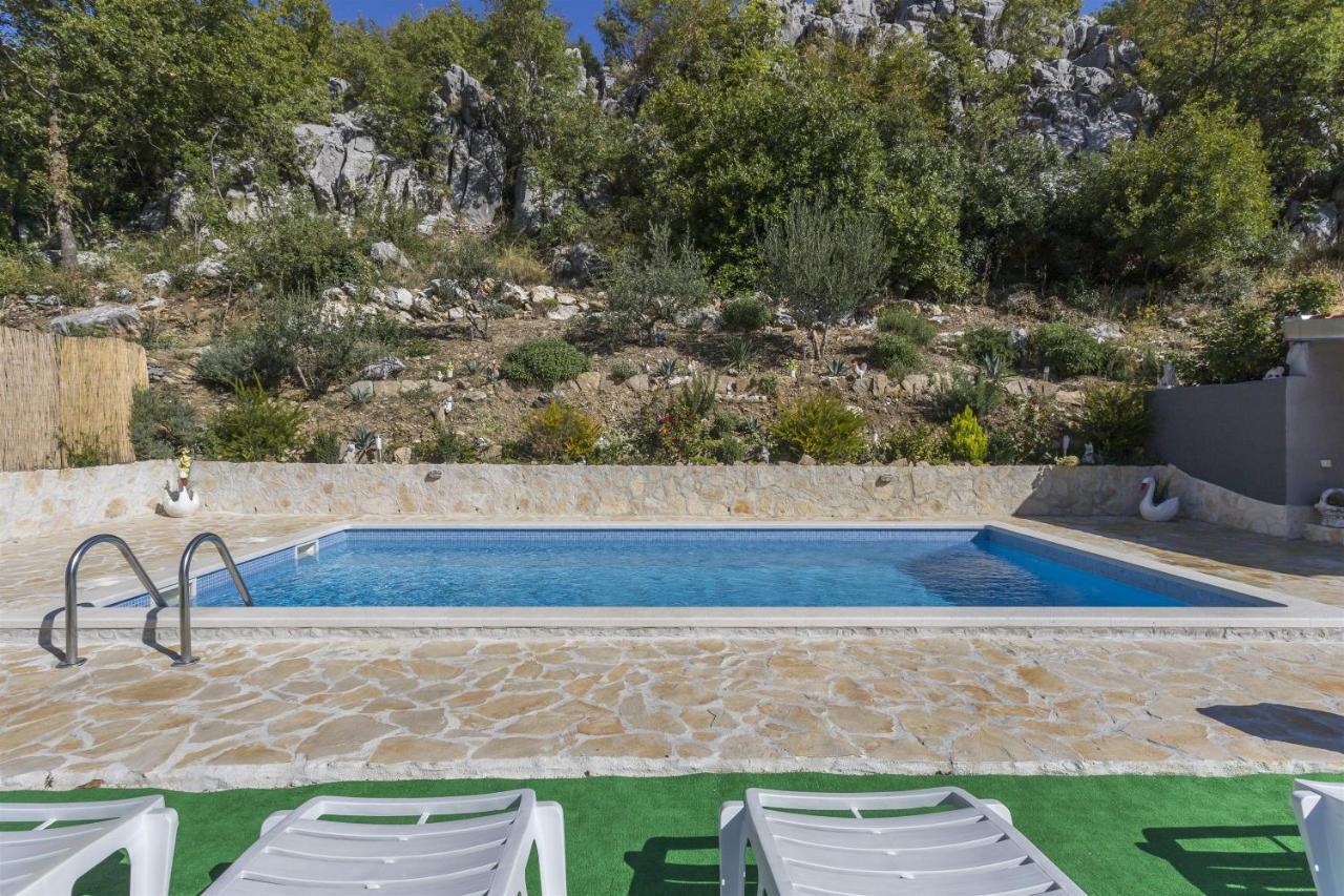Holiday Home Dijamant Kucice ภายนอก รูปภาพ