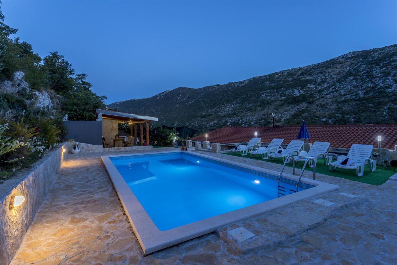 Holiday Home Dijamant Kucice ภายนอก รูปภาพ