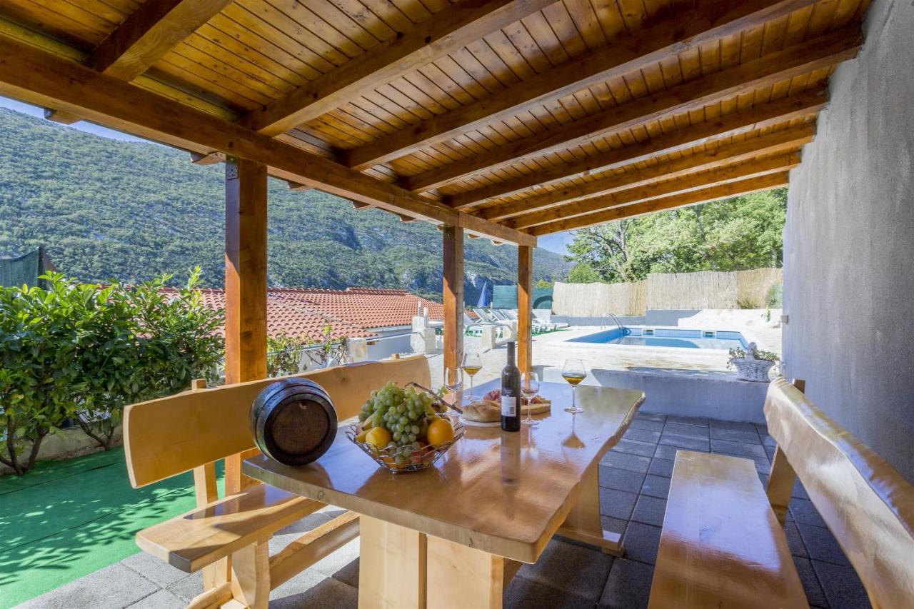 Holiday Home Dijamant Kucice ภายนอก รูปภาพ