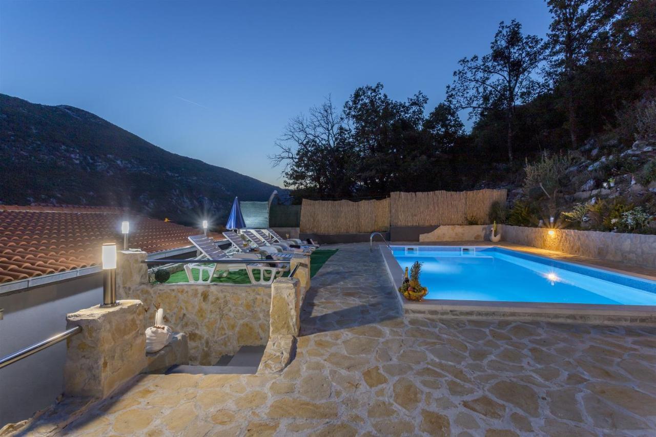 Holiday Home Dijamant Kucice ภายนอก รูปภาพ