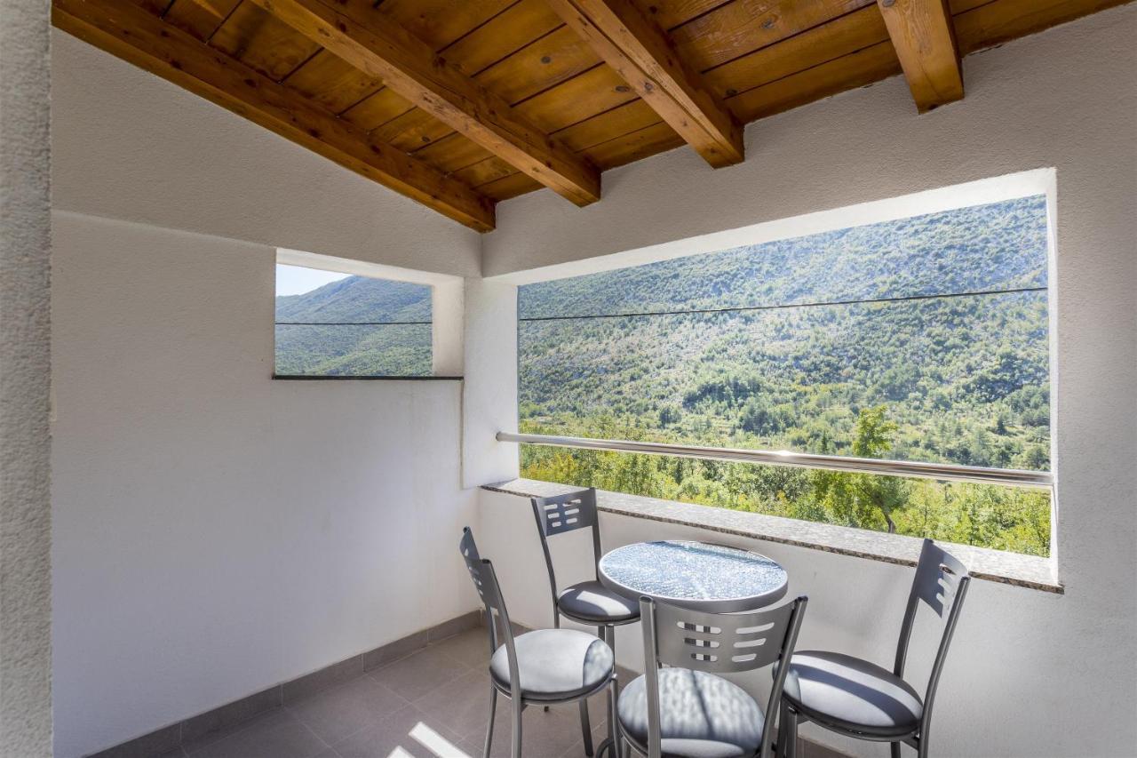 Holiday Home Dijamant Kucice ภายนอก รูปภาพ