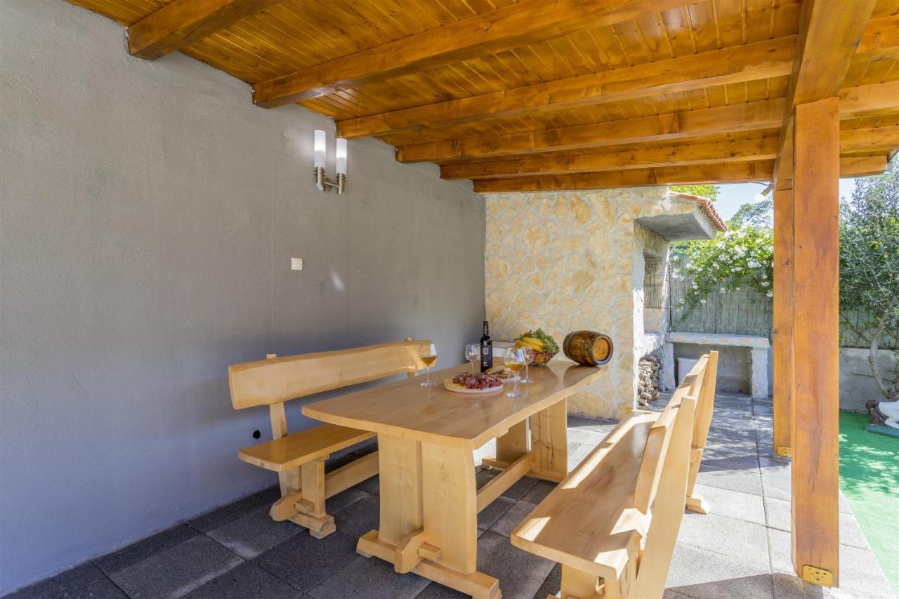 Holiday Home Dijamant Kucice ภายนอก รูปภาพ