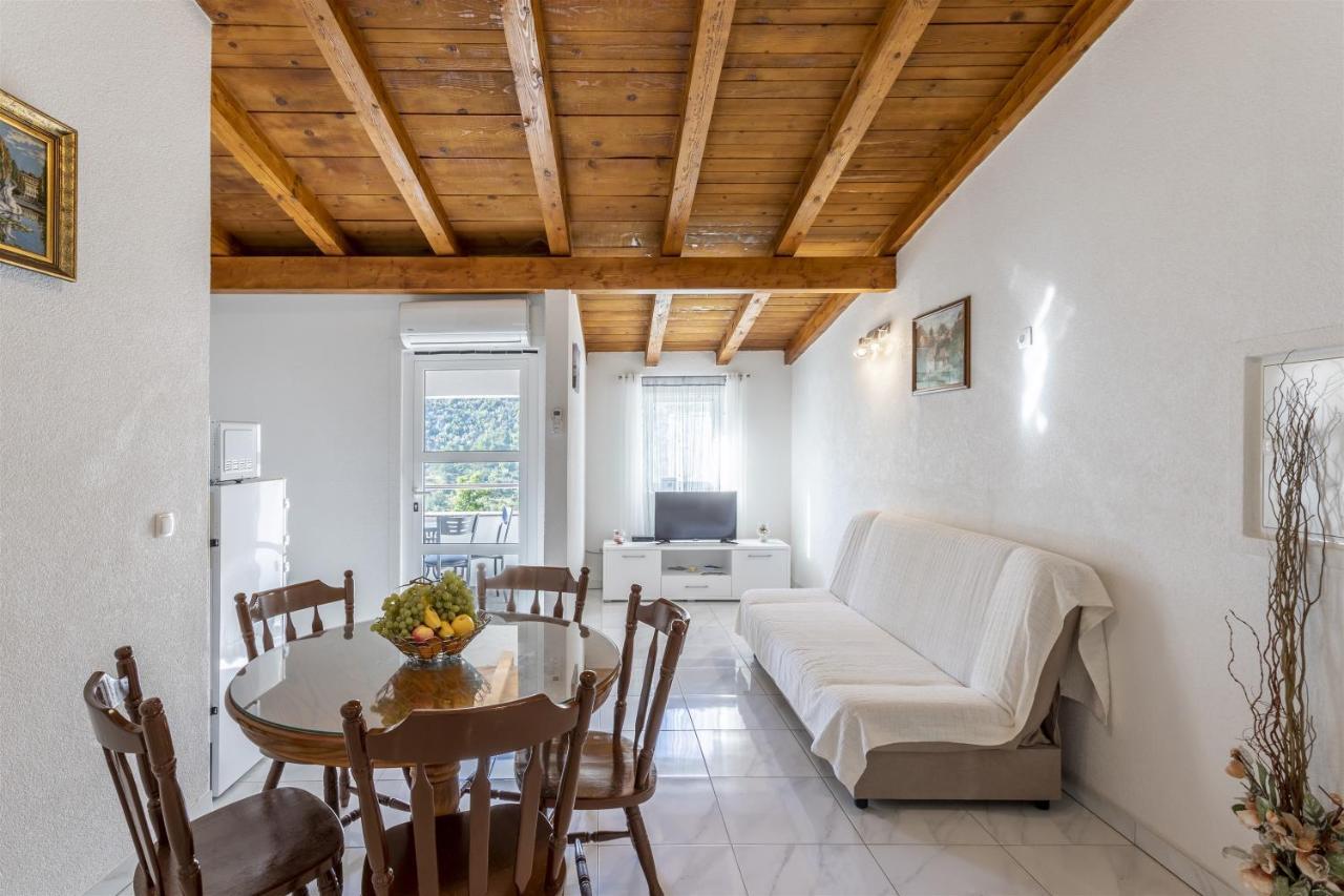 Holiday Home Dijamant Kucice ภายนอก รูปภาพ