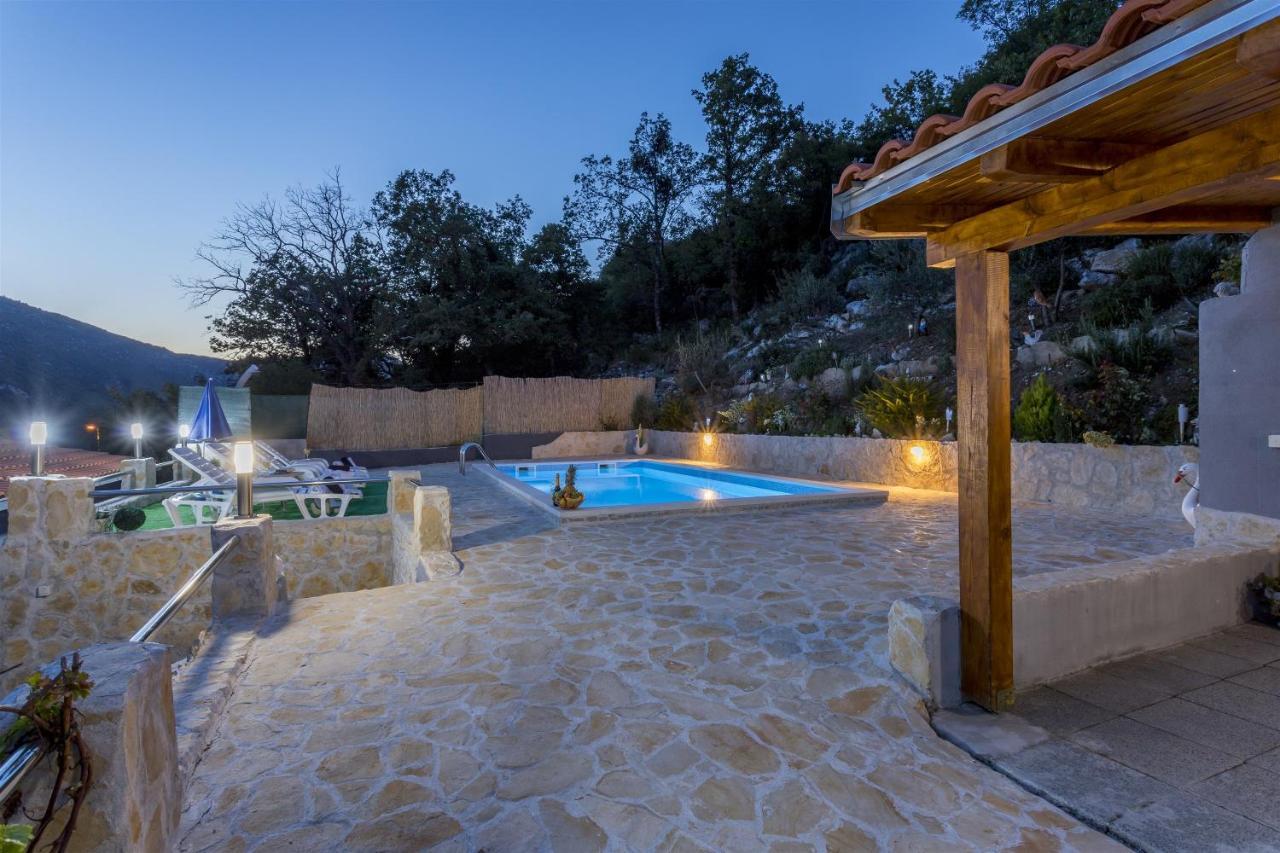 Holiday Home Dijamant Kucice ภายนอก รูปภาพ