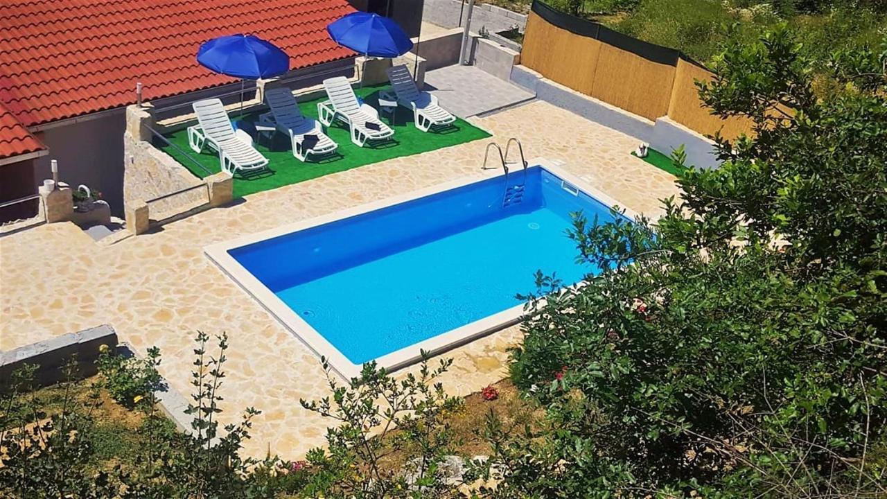 Holiday Home Dijamant Kucice ภายนอก รูปภาพ